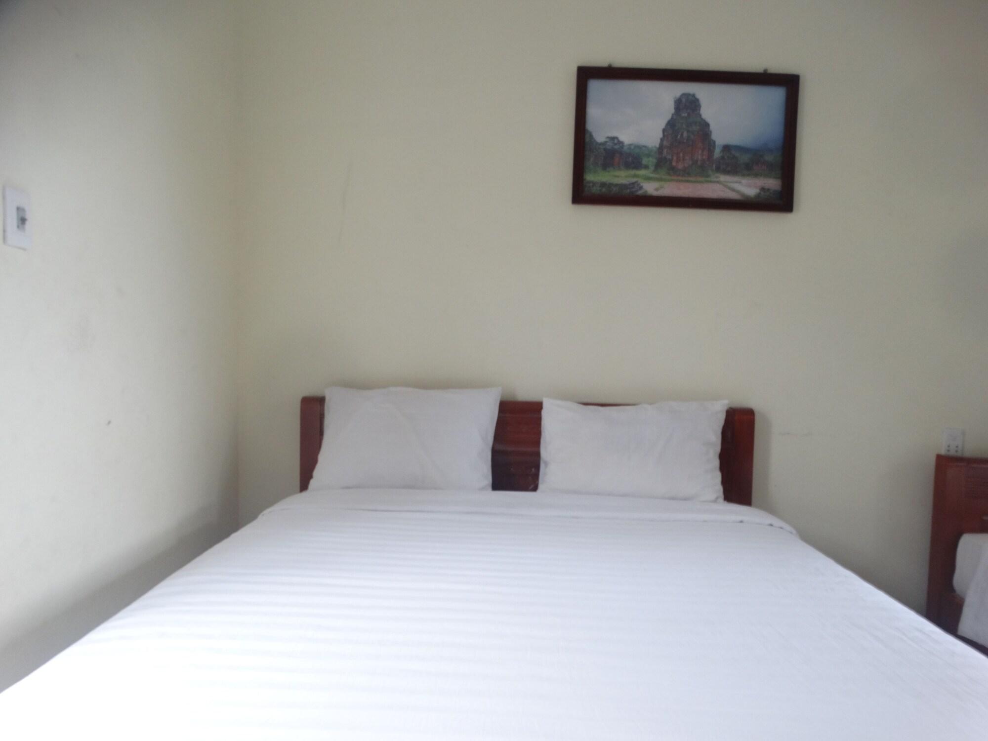 הוי אן Yellow House Homestay מראה חיצוני תמונה
