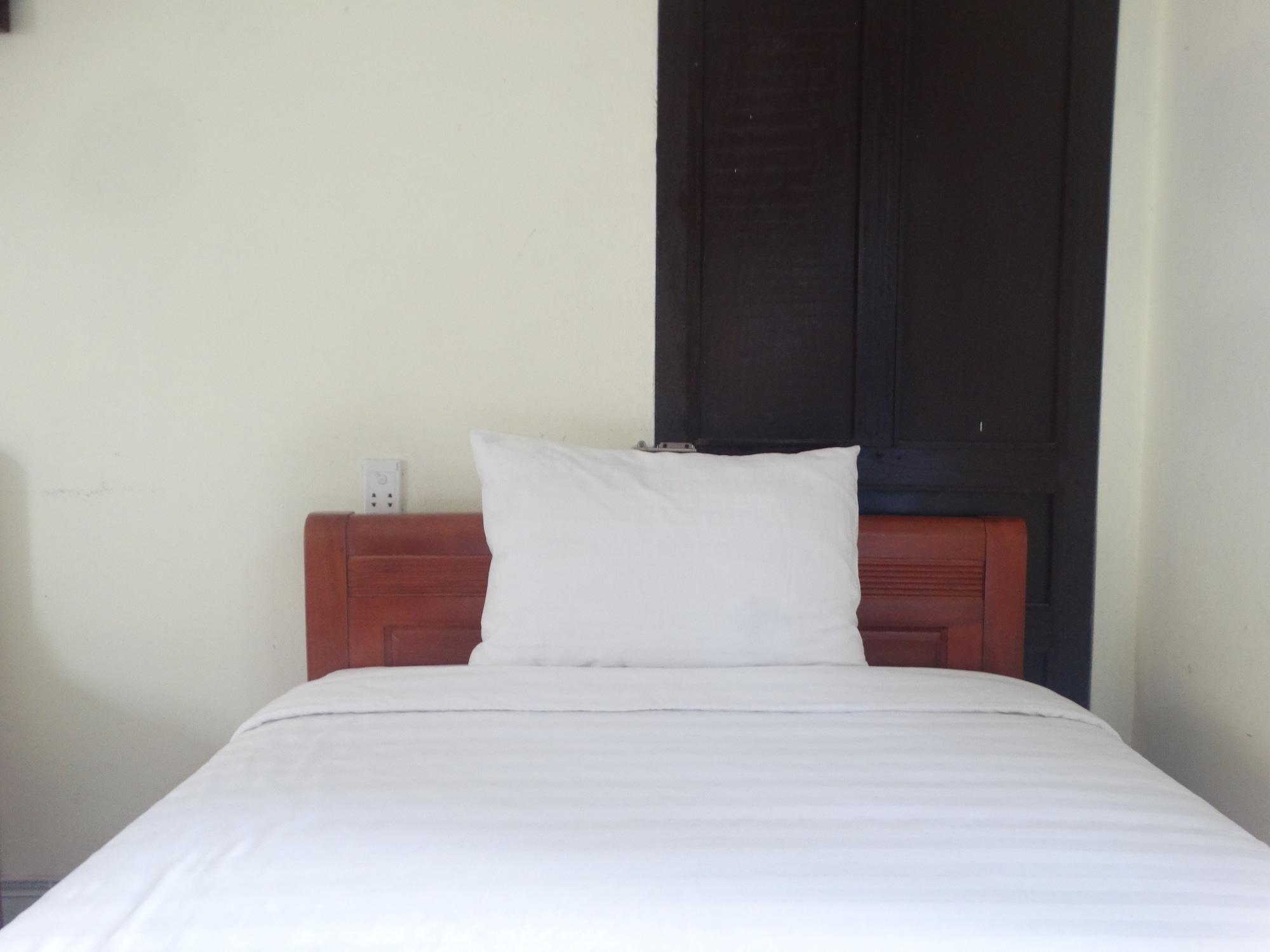 הוי אן Yellow House Homestay מראה חיצוני תמונה