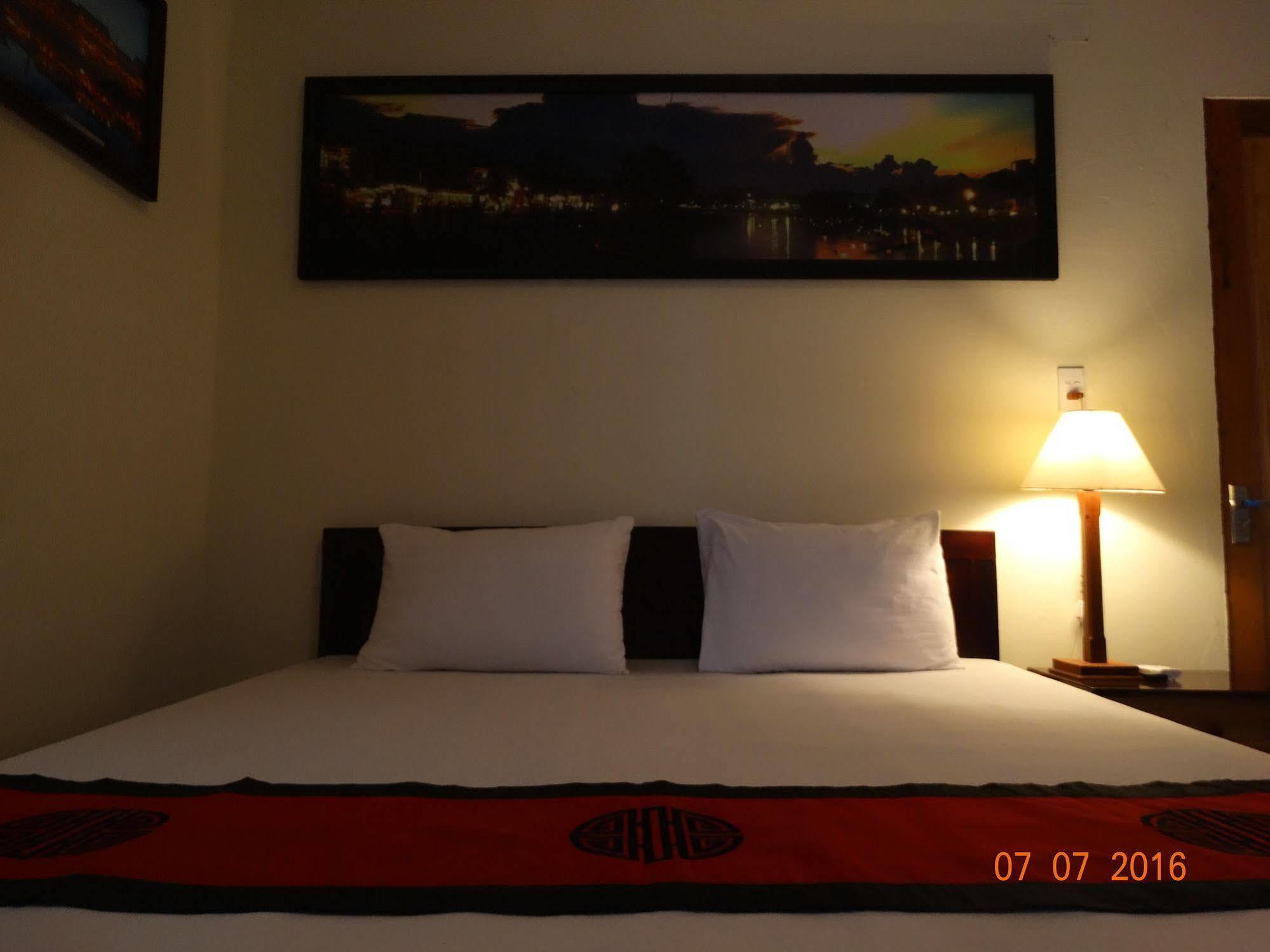 הוי אן Yellow House Homestay מראה חיצוני תמונה